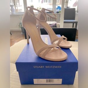 Beautiful, BRAND NEW, blush-colored, Stuart Weitzman shoes 💞